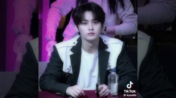 Cute|・ω・) cat ^~^:)