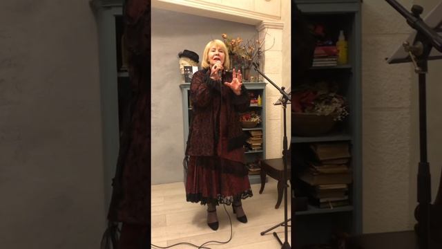 Галина Улётова на стихи Розы Шорниковой «Свеча горела» смотреть онлайн