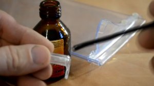 Как и чем клеить оргстекло или стеклопластик !?