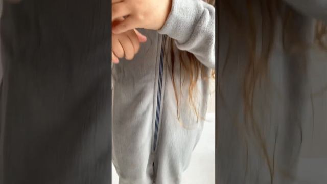 Флисовый комбинезон в цвете： пепельныйФлисовый комбинезон в цвете: пепельный смотреть онлайн