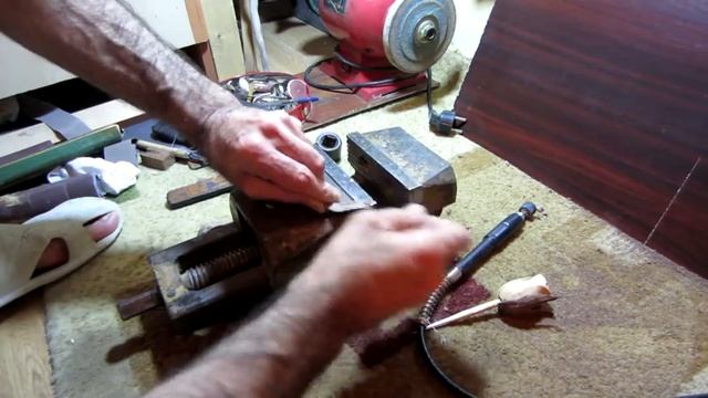 Резьба розы из дерева / Carving a wooden rose смотреть онлайн