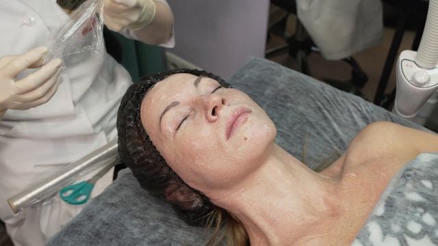 Авторская методика "Глубокое увлажнение кожи лица. Косметолог Виолетта Гвоздевская смотреть онлайн