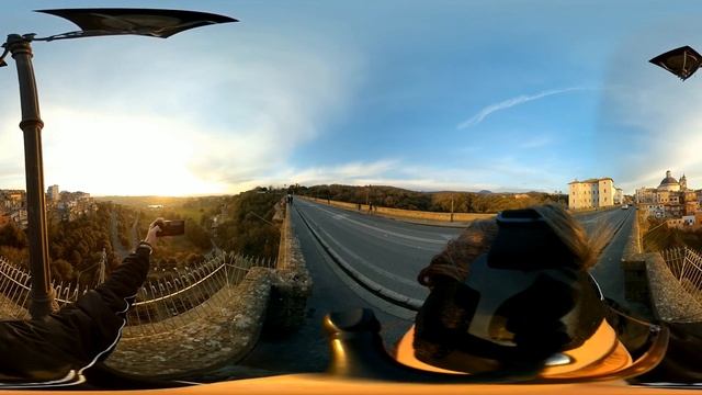 Un giro sull' EUNI ES808 con la Mi Sphere 360 | Modalità VR 360° 4K смотреть онлайн