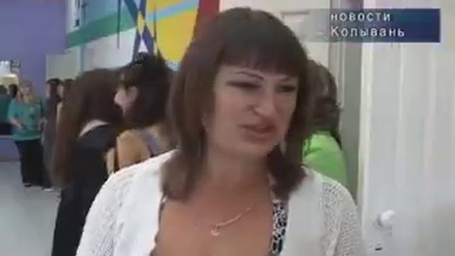 Долгожданный выпускной бал прошел в Колывани смотреть онлайн