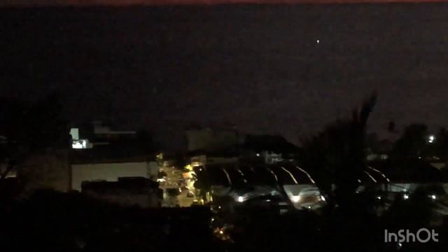 Вот когда нефиг делать и понимаешь что еще месяц тебе тут мариноваться остается тока бухать смотреть онлайн