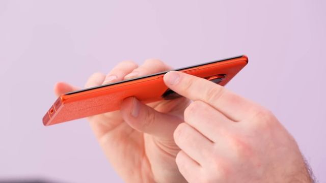 I've Never Seen A Smartphone Do This...