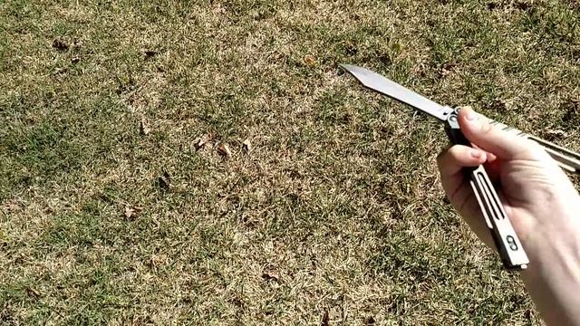 Advanced Balisong Tutorial: 0g Ladder смотреть онлайн