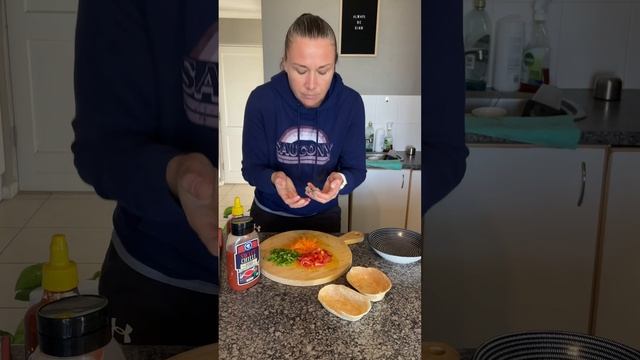 Mouth Watering Taco / Pie смотреть онлайн
