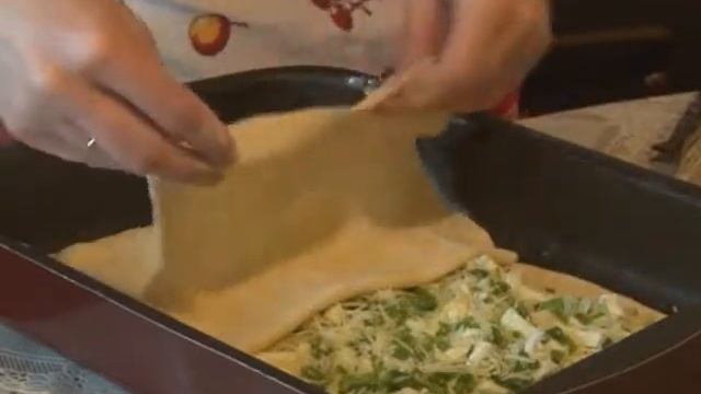 Пирог с зеленым луком смотреть онлайн