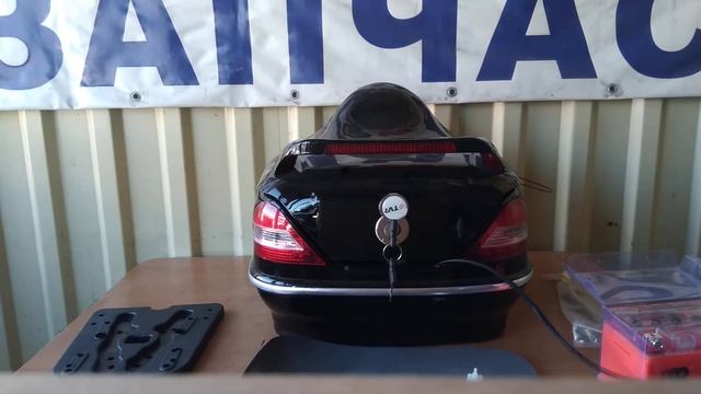 Кофр Мерседес для мототехники смотреть онлайн