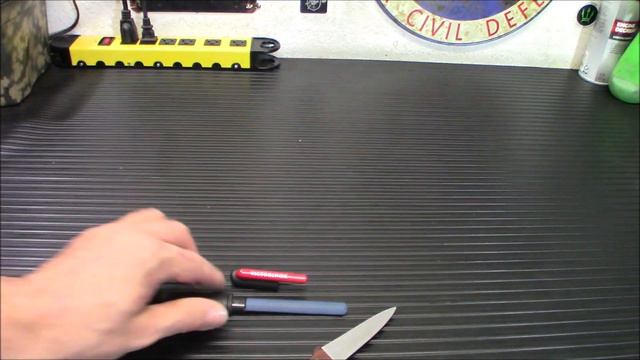 Victorinox VN43323 Compact Knife Sharpener смотреть онлайн