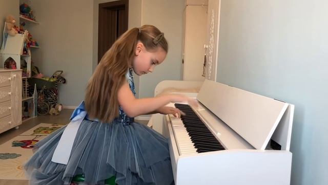 Гедике - Этюд (Ева Юраш 2020.12.12) смотреть онлайн