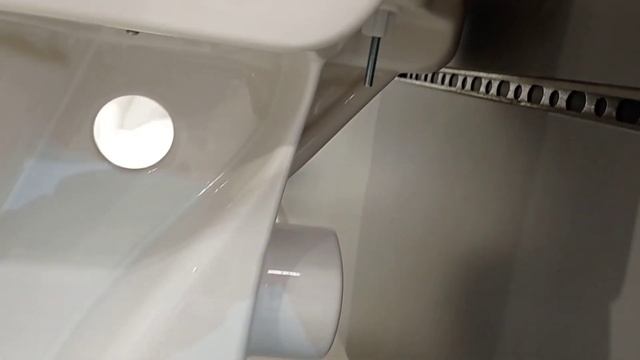 KOLO MODO L39000000 Унитаз с горизонтальным выпуском смотреть онлайн