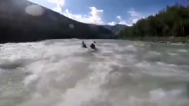 Студенты на сплаве по Катуни. смотреть онлайн