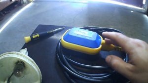 Поплавок электрический (включатель-выключатель или просто сторож)