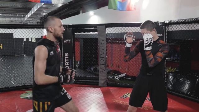 УДАРНИК против БОРЦА / Как ударнику драться с борцом