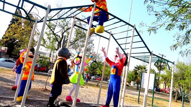 Beto Tiene Miedo En El Parque - Bely Y Beto