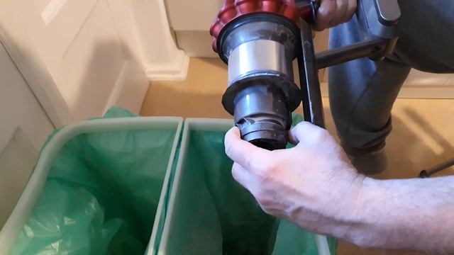 dyson V10 reinigen смотреть онлайн