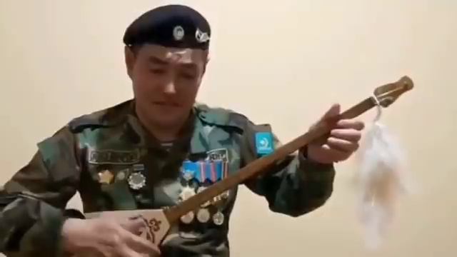 Қайсар Жауынгер жақсы айтты. Алдайау терме.Домбырамен қазақша әндер.Айтыс арнау.Информбюро.Әскер. смотреть онлайн