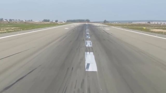 LANDING AT CASABLANCA AIRPORT RUNWAY 35L смотреть онлайн