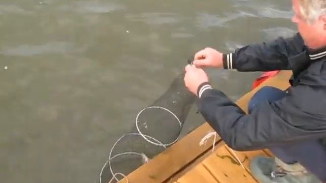 Рыбалка и отдых на базе "Клевый берег" смотреть онлайн