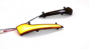 Ставим БЕГУЩИЕ ТОНИРОВАННЫЕ повторители поворотов на Ладу гранту