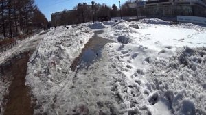 Комсомольск-на-Амуре 31 марта 2022 г. Прогулка по городу. Загораю у кинотеатра "Факел". КОМСОМОЛЬСК