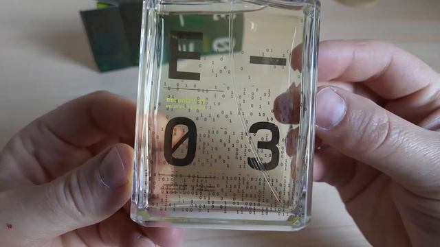 Escentric Molecules Escentric 03