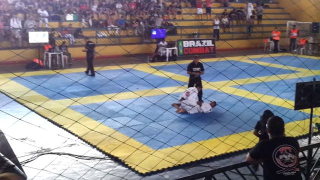 Lauro Borges "Suricate" (Gracie Barra) Vs. Cássio Fernandes (Ribeiro JJ) смотреть онлайн