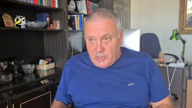 Выбор момента. Киев в ожидании команды на атаку смотреть онлайн