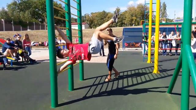 Александр Крючков VS Виталий Пискунов (17.09.2016) 8 батл смотреть онлайн