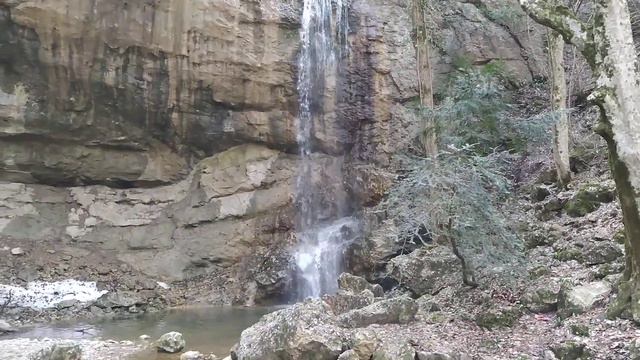 Крым. Суаткан Suatkan Waterfall смотреть онлайн