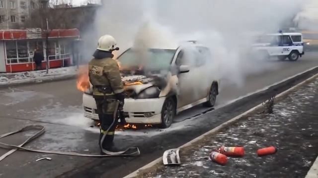 Пожарные приехали без воды! смотреть онлайн