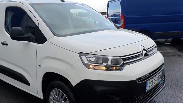 201D14474 - 2020 Citroen Berlingo K9 LX 1.5 BLUEHDI 75 PRE-REG SAVING 13,3... смотреть онлайн