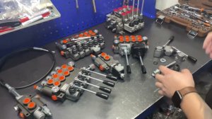 Гидрораспределитель на мини экскаватор. Типы и возможности применения