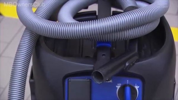 Step-by-Step Guide: Clearing Carbon Buildup on Mercedes-Benz Valves (Walnut Blasting)