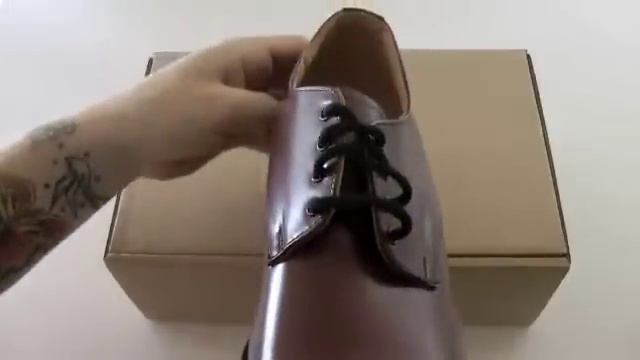 SOLOVAIR 4 EYE 4996 CHERRY RED SMOOTH смотреть онлайн