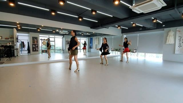 Groovy Love Line Dance (초준급, Impro) ●구독,좋아요●음악,스탭시트,티칭영상 공유합니다. #아래클릭 смотреть онлайн
