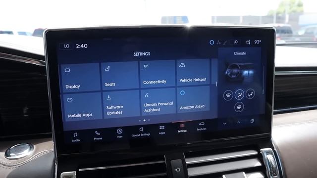 NEW Lincoln Navigator Black Label: Better Than The Escalade? смотреть онлайн