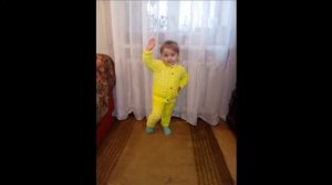 Вязаный костюм на 2-3 годика