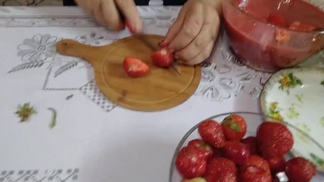 Клубнику замараживаем в бульоне смотреть онлайн