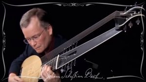 Иоганн Себастьян Бах. Прелюдия до-минор (С-moll) BWV 999. Исполнитель - Дэвид Тайлер (архилютня).