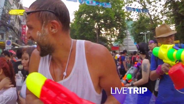 Сонгкран в Бангкоке