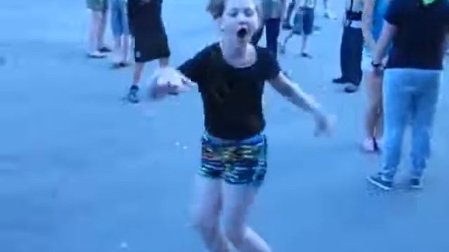 ЛЮДОЕДКА сбежала из дурдома СМОТРЕТЬ ДО КОНЦА!!