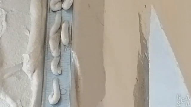 Ставим металлический угол на оконный откос. смотреть онлайн