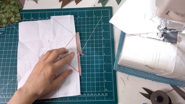 Красивое лоскутное покрывало. Вторя часть. Шитьё блоков вдоль бумаги смотреть онлайн