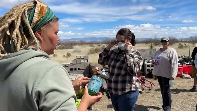 Who Else Wants a COMMUNITY Like This? смотреть онлайн