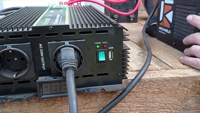 Обзор и испытание инверторных преобразователей напряжения (12/220) 4кВт и 500Вт. Потянет ли сварку? смотреть онлайн