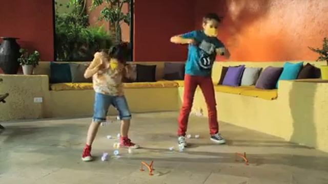 Lay it or break it Game by Fotorama смотреть онлайн