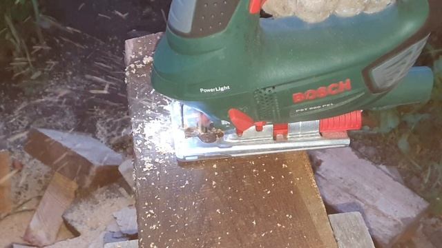 Электрический лобзик Bosch PST 900 PEL (дерево - лиственница) смотреть онлайн
